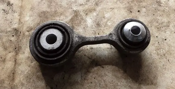 BMW 5 F10 F11 Rear control arm 6775683