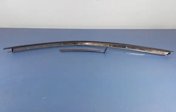 Toyota Celica T180 Front bodywork piece