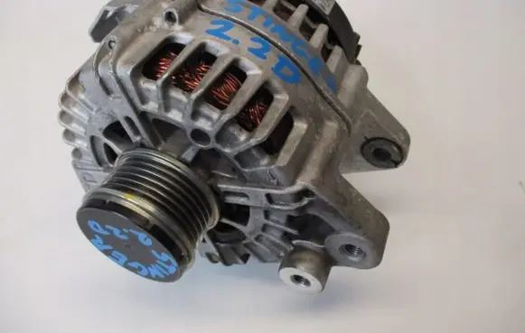 KIA Stinger Generator/alternator 373002F800