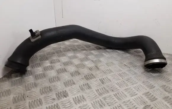 Audi A4 S4 B9 Intercooler hose/pipe 8W0145673A