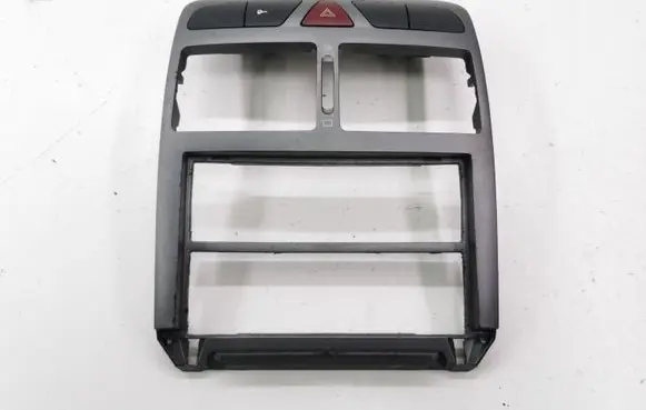 Peugeot 307 Radio/GPS head unit trim 9634505077 M29500