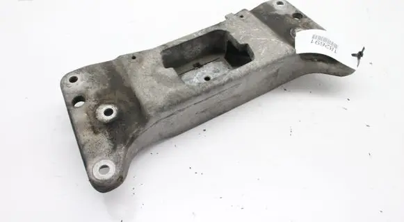 BMW 5 GT F07 Gearbox mounting bracket 6777613