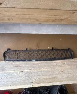 BMW X5 E70 Front bumper lower grill 8047339
