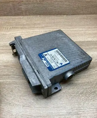 Volvo S40, V40 Engine control unit/module ECU 7700868321 7700103515A