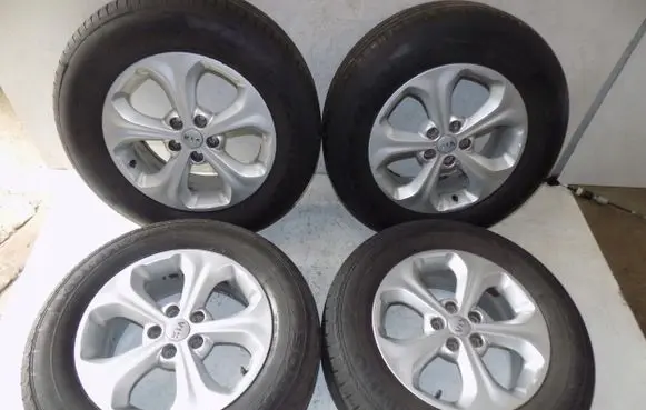 KIA Sorento R17 alloy rim 