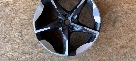 Ferrari Purosangue R22 alloy rim DM156025523M14R 25523M14R 000895994