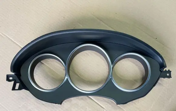 Mercedes-Benz CLS C218 X218 Dashboard trim 105027194
