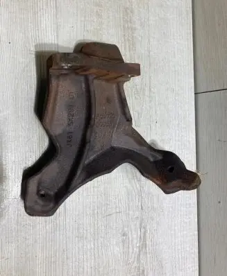 Ford Focus Engine mounting bracket jx615k281df