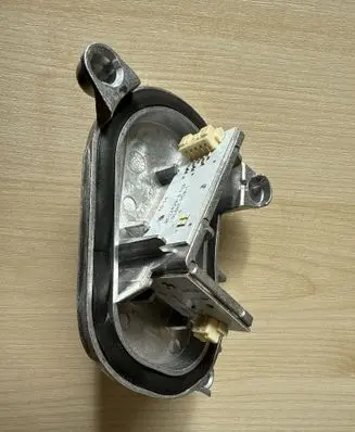 BMW 4 F32 F33 LED ballast control module 63117493230 7493230