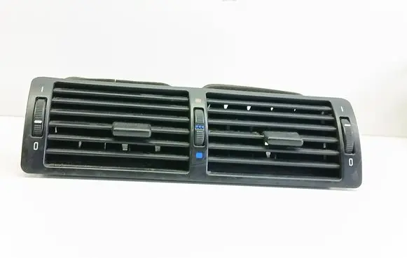 BMW 5 E39 Dash center air vent grill 8361895 8370741 8363199