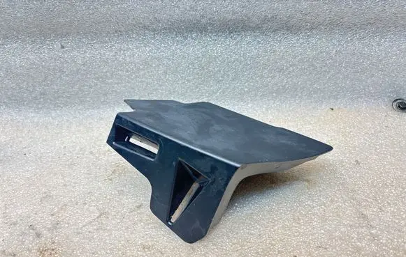 BMW 7 G70 Front bumper splitter molding 8081586