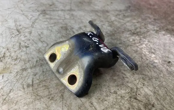 Mitsubishi Pajero Sport I Rear door upper hinge