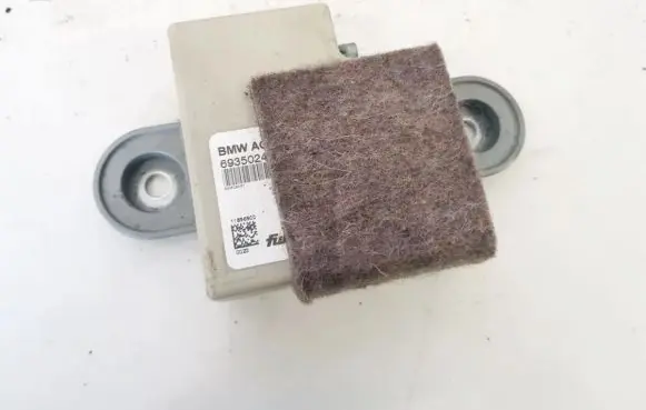 BMW 5 E60 E61 Antenna control unit 693502401