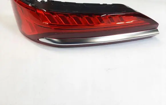 Audi Q7 4L Rear/tail lights 4M0945075B