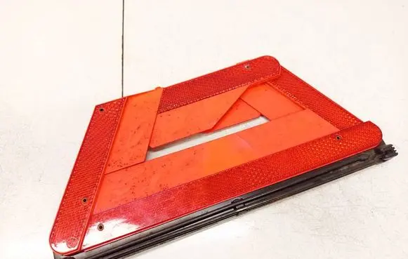 Audi A6 S6 C5 4B Emergency warning sign E1327R030003