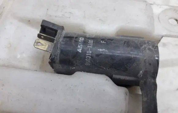 Mazda MPV Windscreen/windshield washer pump 8603101260 860310-1260