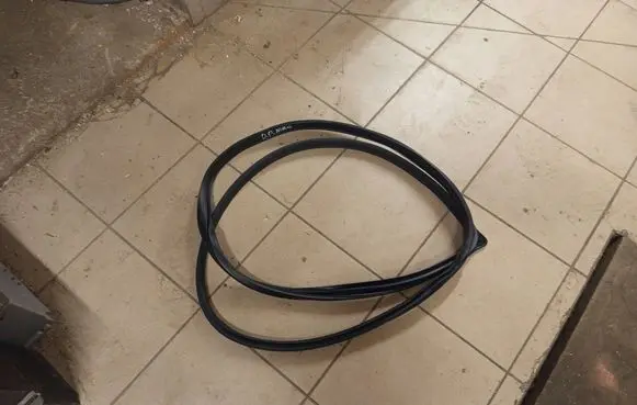 KIA Niro Front door rubber seal 