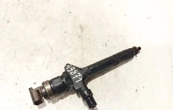 Mazda 5 Fuel injector