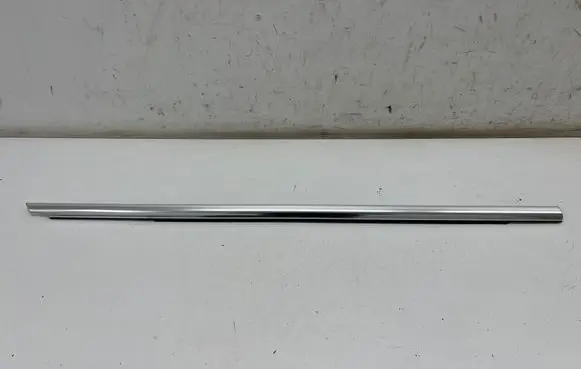 Mercedes-Benz E W214 Front door glass trim molding A2147200800