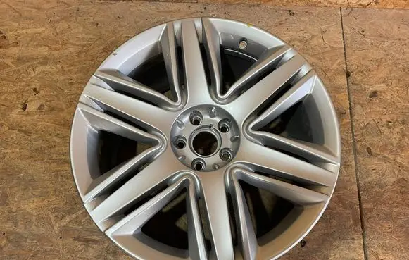 Bentley Continental R20 alloy rim 