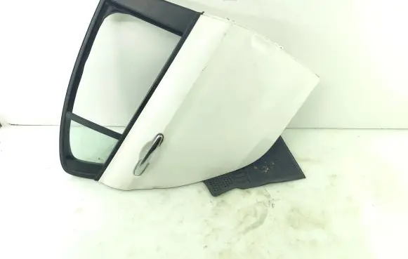 Fiat Tipo Rear door