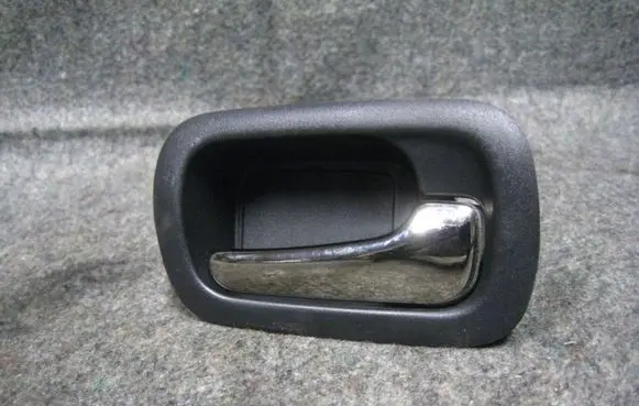 Honda CR-V Rear door interior handle