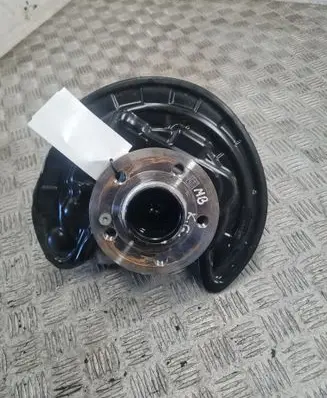 Mercedes-Benz GLA H247 Rear wheel hub