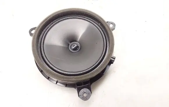 Toyota RAV 4 (XA50) Rear door speaker 861601A210