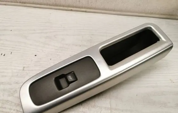 Volvo V50 Front door interior handle trim 8663815 BSW464
