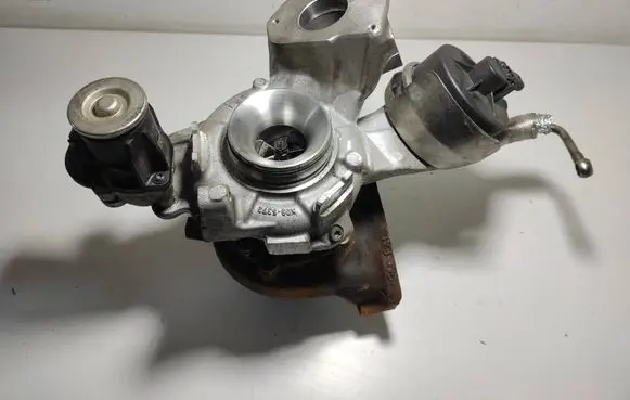 BMW 5 G30 G31 G38 Turbo 8587539 17459700022