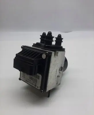 Volkswagen PASSAT B6 ABS Pump 3C0614095P