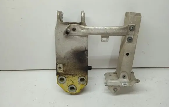 BMW 5 F10 F11 Front bumper shock/impact absorber 7158873