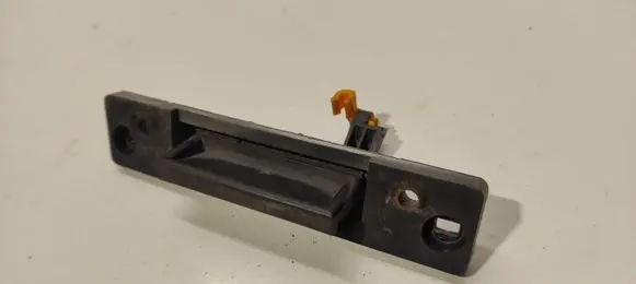 KIA Sorento Tailgate/boot open switch button 021015