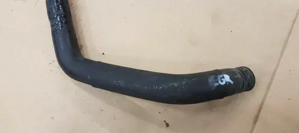 Volkswagen PASSAT B7 Engine coolant pipe/hose 1K0121157B