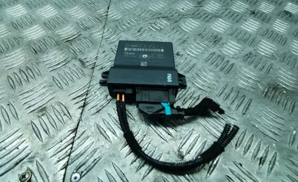 Audi A6 S6 C6 4F Gateway control module 4f0907468d
