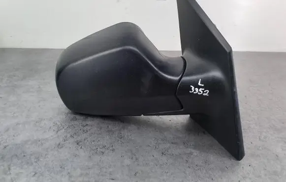 Hyundai Matrix Front door electric wing mirror 