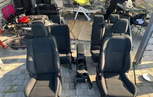 Toyota RAV 4 (XA40) Rear seat armrest 225552252