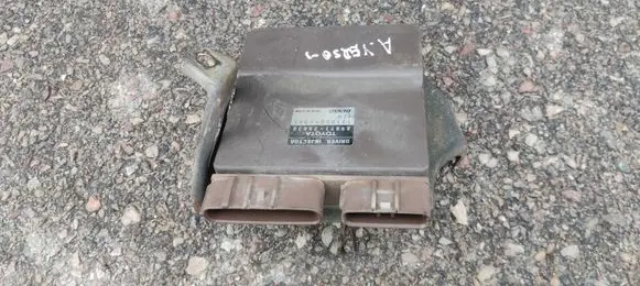 Toyota Avensis Verso Fuel injection control unit/module 8987120030