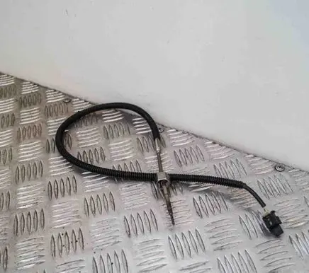 Mercedes-Benz C W205 Oil temperature sensor A0009059705