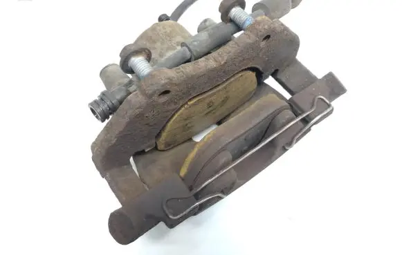 Ford Kuga I Front brake caliper