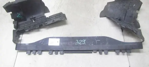 Mercedes-Benz CLS C218 AMG Intercooler air guide/duct channel A2185052630