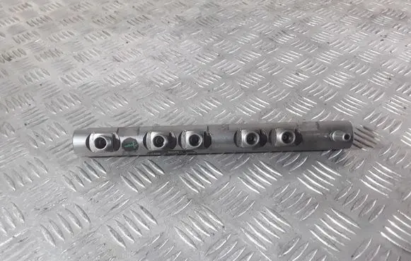 BMW 3 E90 E91 Fuel main line pipe 0445214183 780912801 7809128