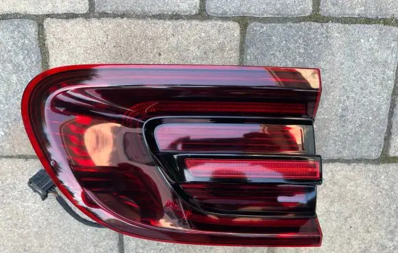 Porsche Macan (95B) Tailgate rear/tail lights 95B945093R 01150005 80000502