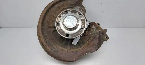 Volkswagen Touran I Rear wheel hub