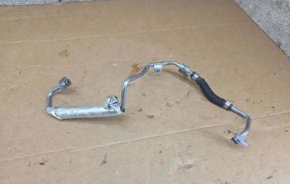 Maserati Grecale Coolant pipe/hose