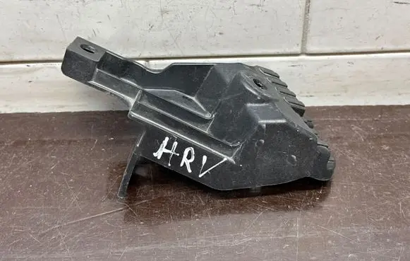 Honda HR-V Front bumper mounting bracket 71152T7AJ00