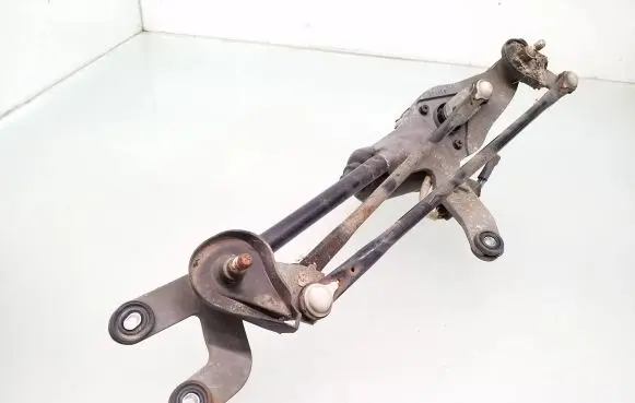 KIA Carens II Front wiper linkage and motor 981101D000