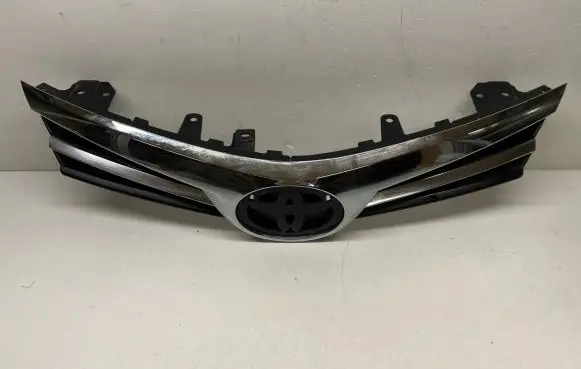 Toyota Corolla E160 E170 Front bumper upper radiator grill 5311102A80