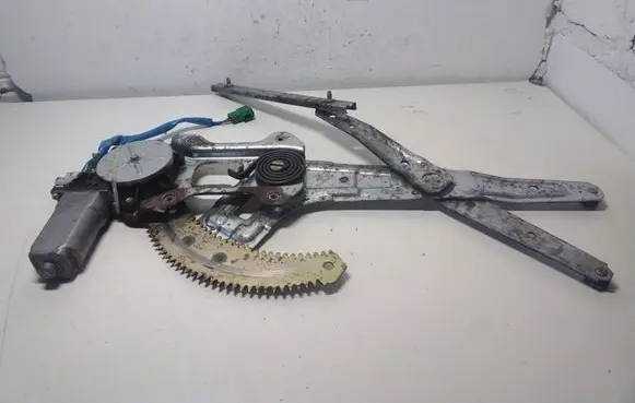 Front door window regulator with motor