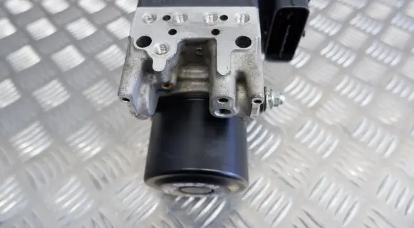 Lexus IS 220D-250-350 ABS Pump 8954153110 4454053240